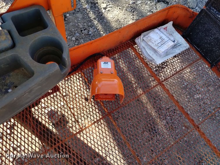 image for item DQ6153 2014 JLG 600AJ boom lift