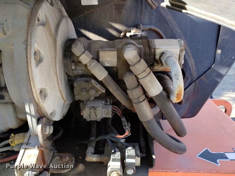 image for item DQ6153 2014 JLG 600AJ boom lift