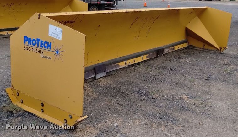 image for item DQ6155 Pro-Tech SP18L snow pusher