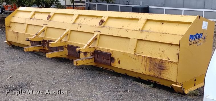 image for item DQ6155 Pro-Tech SP18L snow pusher