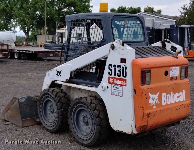 image for item DQ6158 2013 Bobcat S130 skid steer loader