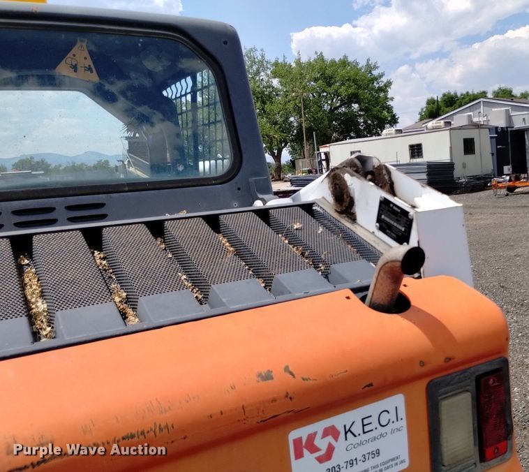 image for item DQ6158 2013 Bobcat S130 skid steer loader