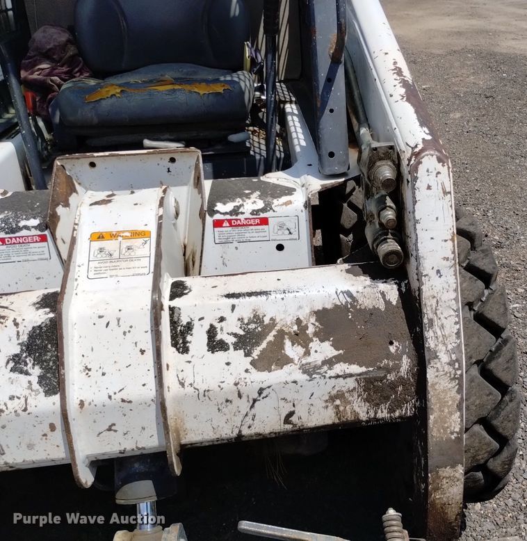 image for item DQ6158 2013 Bobcat S130 skid steer loader