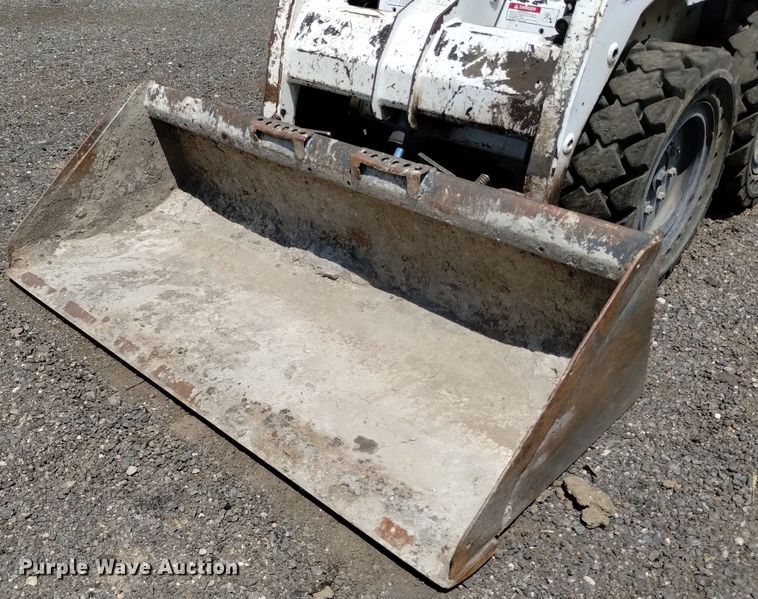 image for item DQ6158 2013 Bobcat S130 skid steer loader