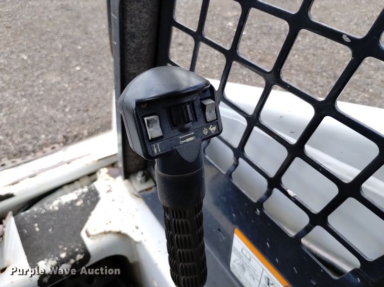 image for item DQ6158 2013 Bobcat S130 skid steer loader