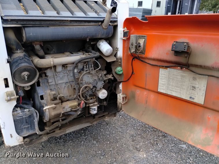 image for item DQ6158 2013 Bobcat S130 skid steer loader