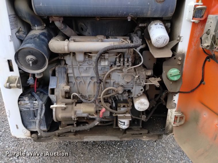 image for item DQ6158 2013 Bobcat S130 skid steer loader