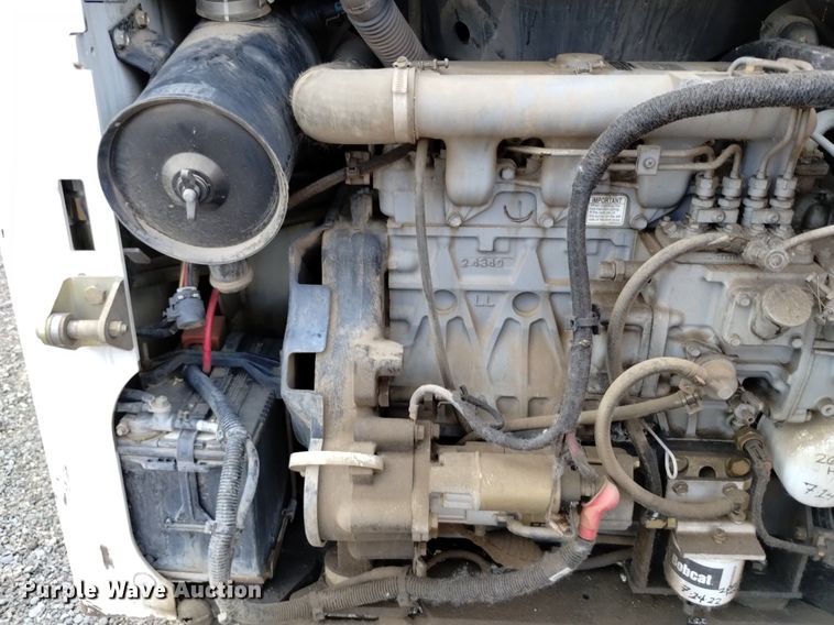 image for item DQ6158 2013 Bobcat S130 skid steer loader