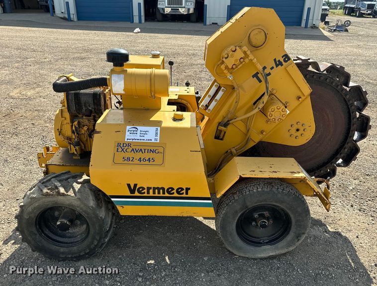 image for item DQ6764 1998 Vermeer TC4A trench compactor