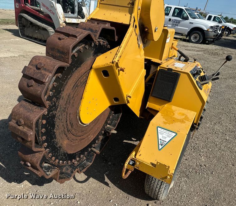 image for item DQ6764 1998 Vermeer TC4A trench compactor
