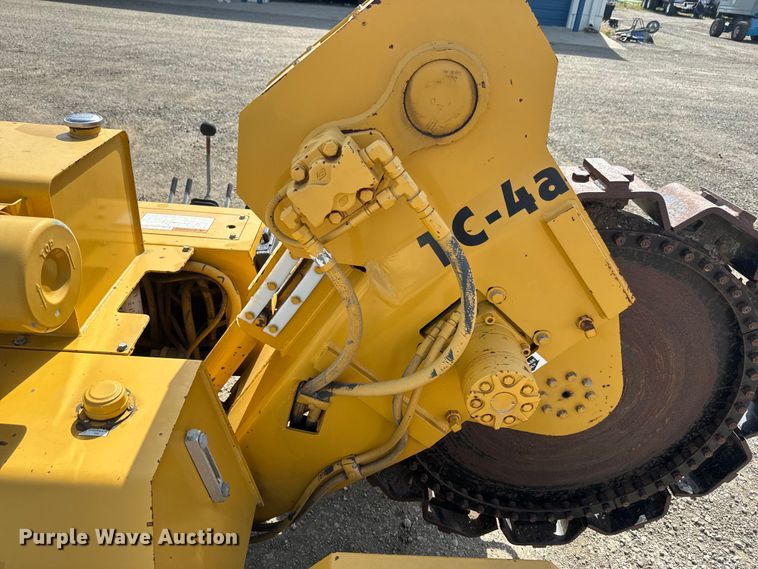 image for item DQ6764 1998 Vermeer TC4A trench compactor