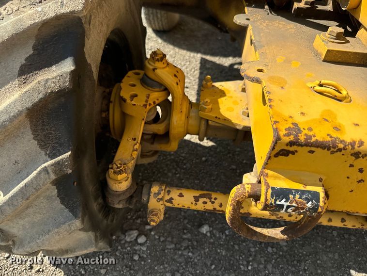 image for item DQ6764 1998 Vermeer TC4A trench compactor