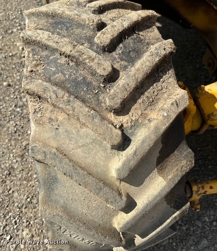 image for item DQ6764 1998 Vermeer TC4A trench compactor