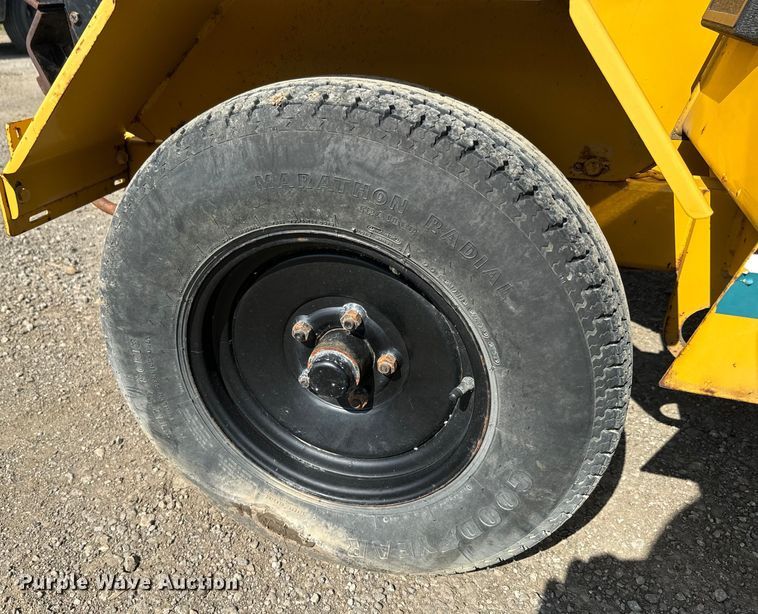 image for item DQ6764 1998 Vermeer TC4A trench compactor