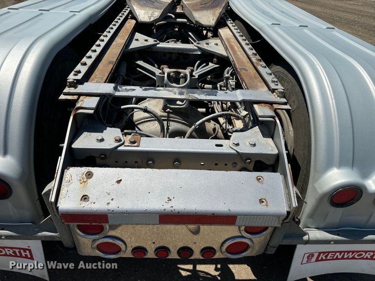 image for item DQ6766 2013 Kenworth  W900 semi truck