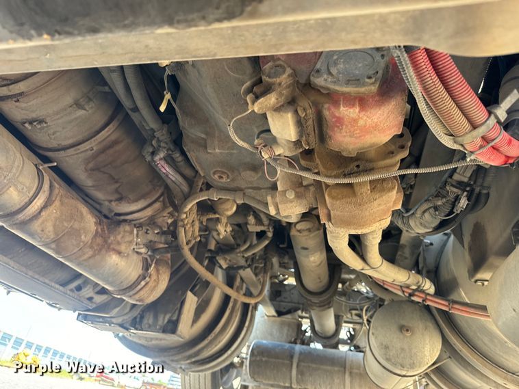 image for item DQ6766 2013 Kenworth  W900 semi truck