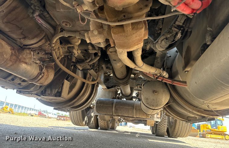 image for item DQ6766 2013 Kenworth  W900 semi truck