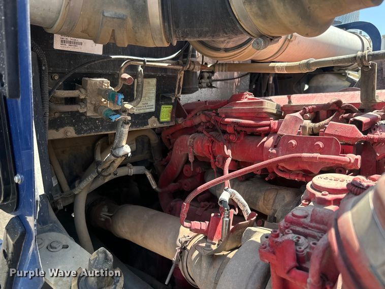 image for item DQ6766 2013 Kenworth  W900 semi truck