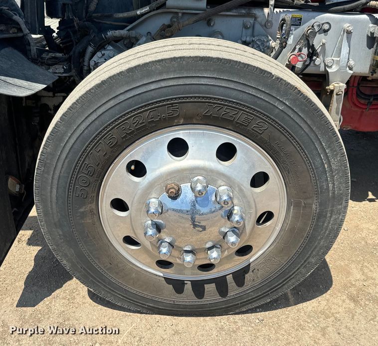 image for item DQ6766 2013 Kenworth  W900 semi truck