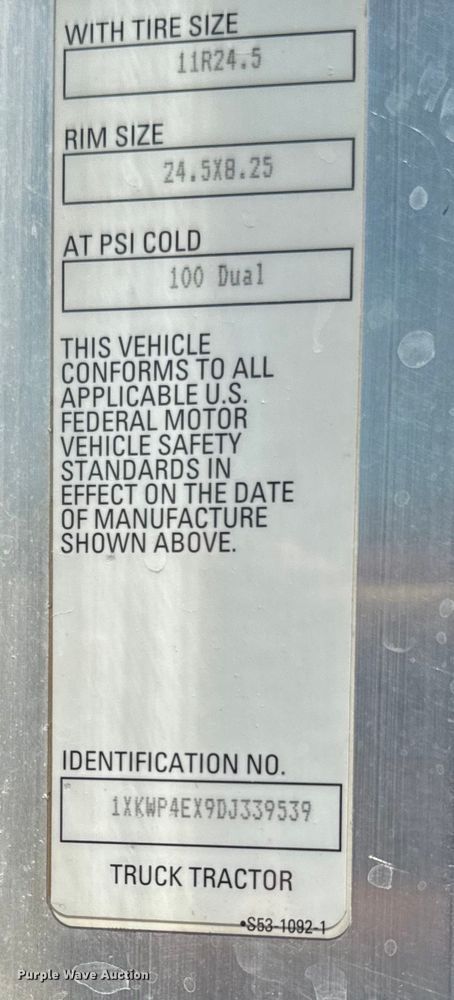 image for item DQ6766 2013 Kenworth  W900 semi truck