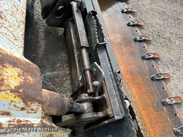 image for item DQ6768 2012 Takeuchi TL240 tracked skid steer loader