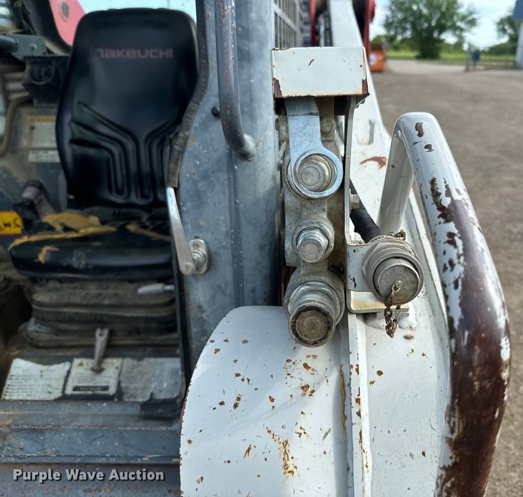 image for item DQ6768 2012 Takeuchi TL240 tracked skid steer loader