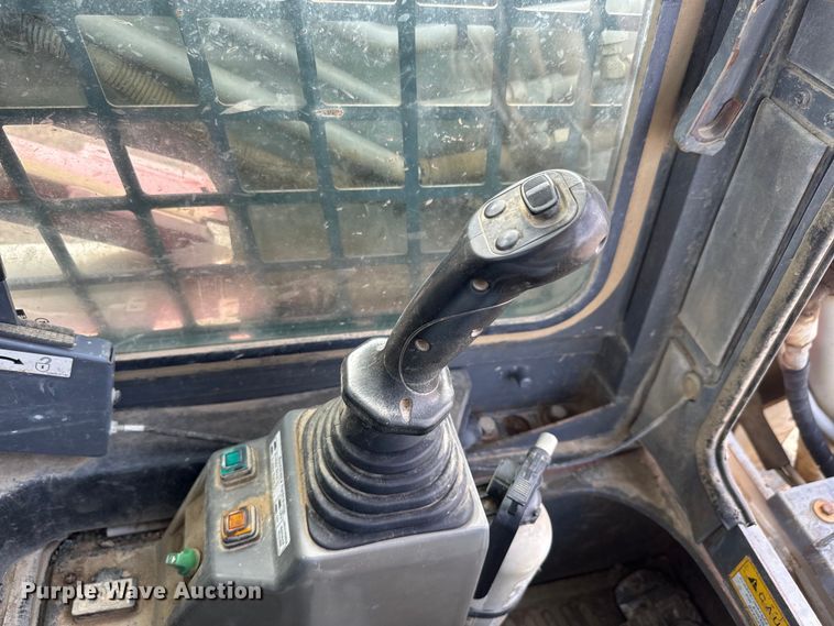 image for item DQ6768 2012 Takeuchi TL240 tracked skid steer loader