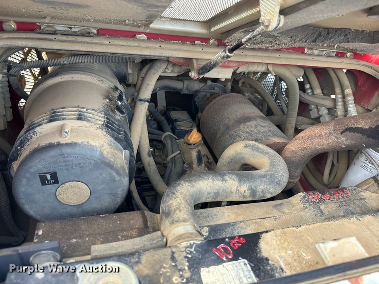 image for item DQ6768 2012 Takeuchi TL240 tracked skid steer loader