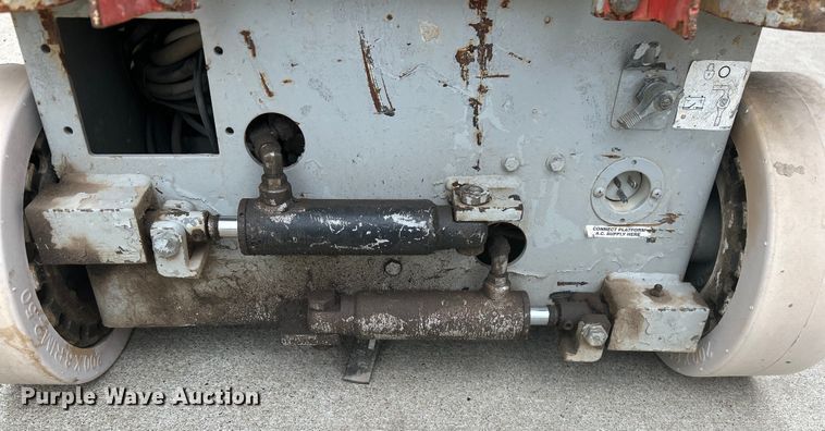 image for item DQ6805 Skyjack SJIII 3219 scissor lift