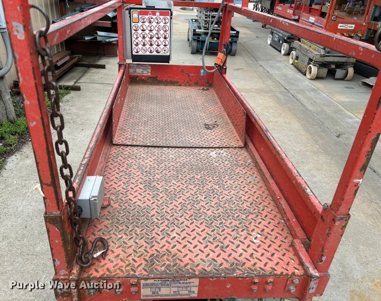 image for item DQ6805 Skyjack SJIII 3219 scissor lift