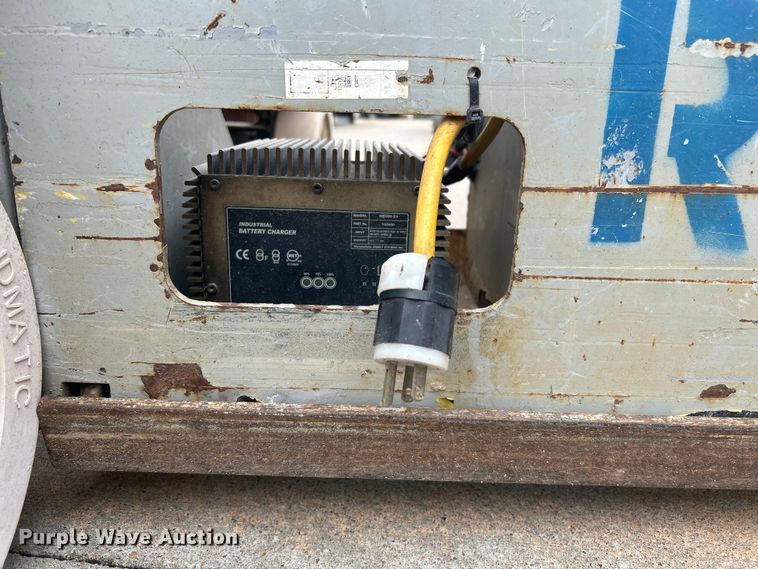 image for item DQ6805 Skyjack SJIII 3219 scissor lift