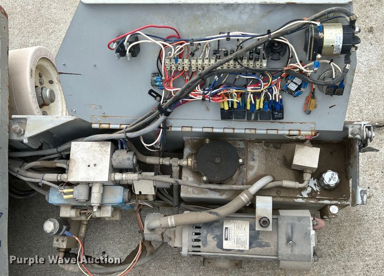 image for item DQ6805 Skyjack SJIII 3219 scissor lift