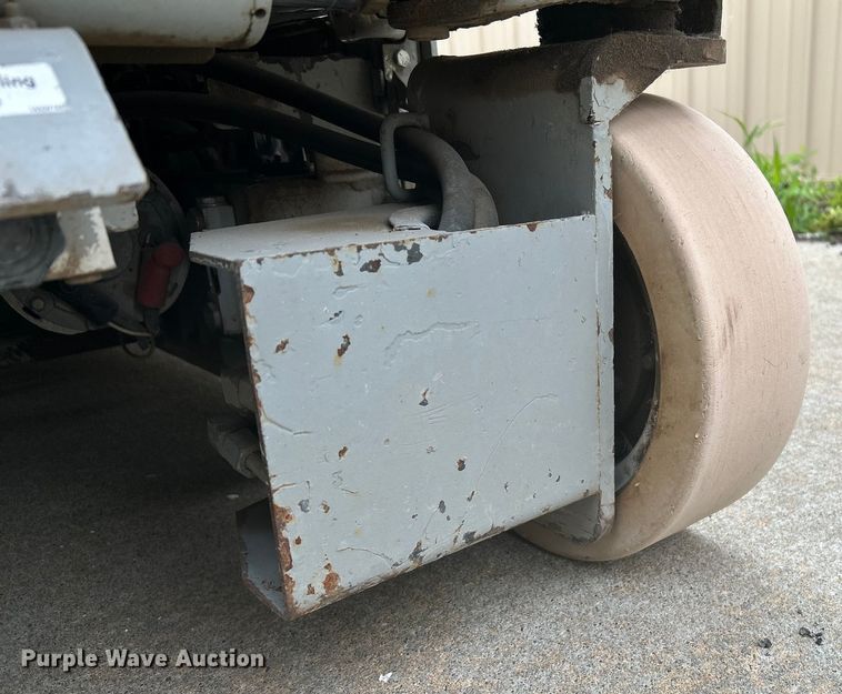 image for item DQ6805 Skyjack SJIII 3219 scissor lift