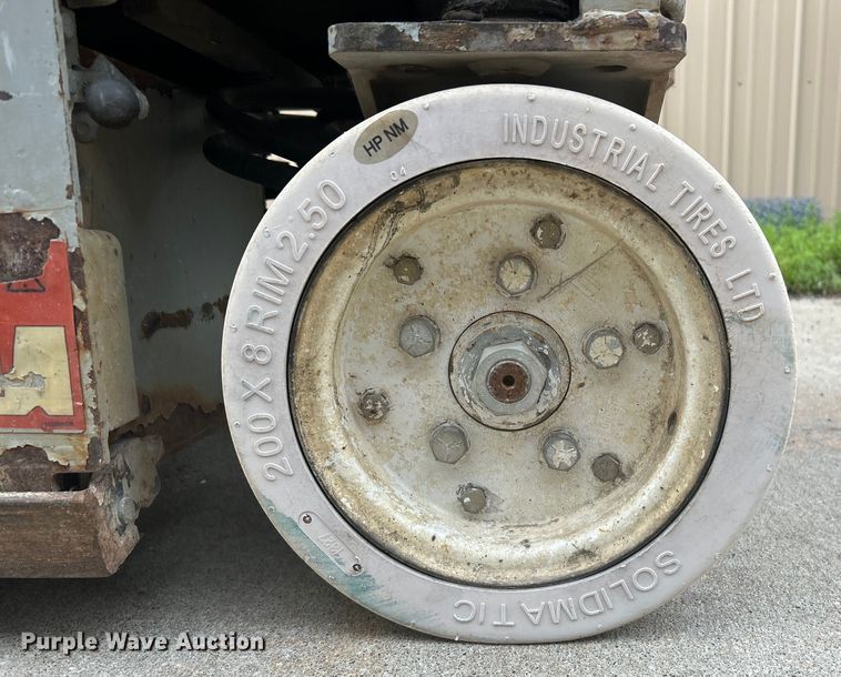 image for item DQ6805 Skyjack SJIII 3219 scissor lift