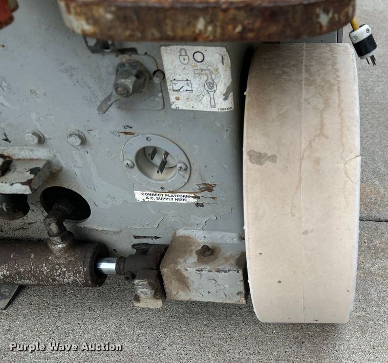 image for item DQ6805 Skyjack SJIII 3219 scissor lift