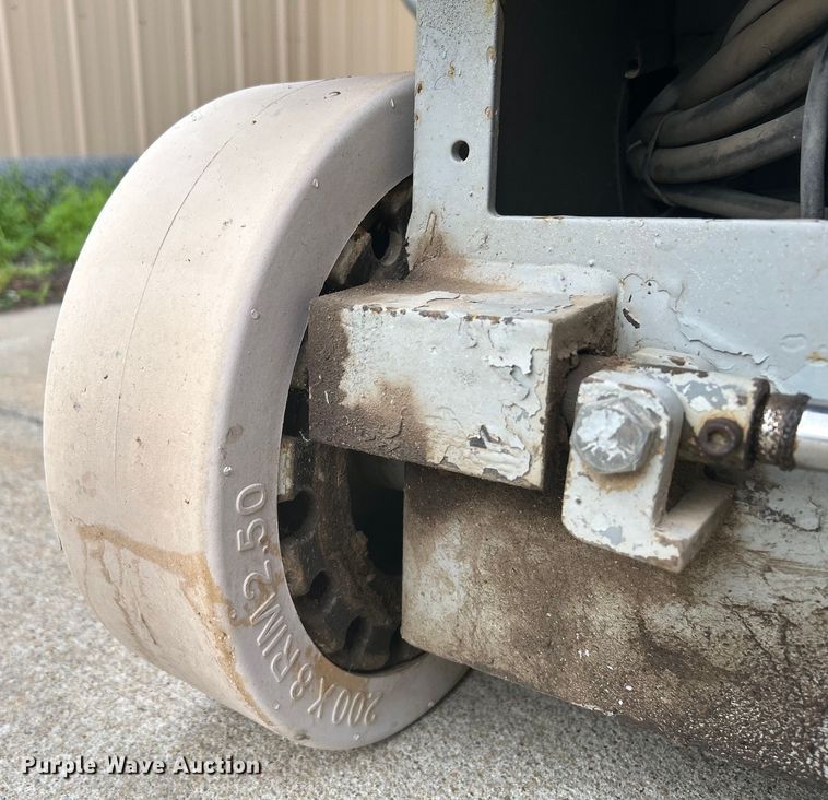 image for item DQ6805 Skyjack SJIII 3219 scissor lift