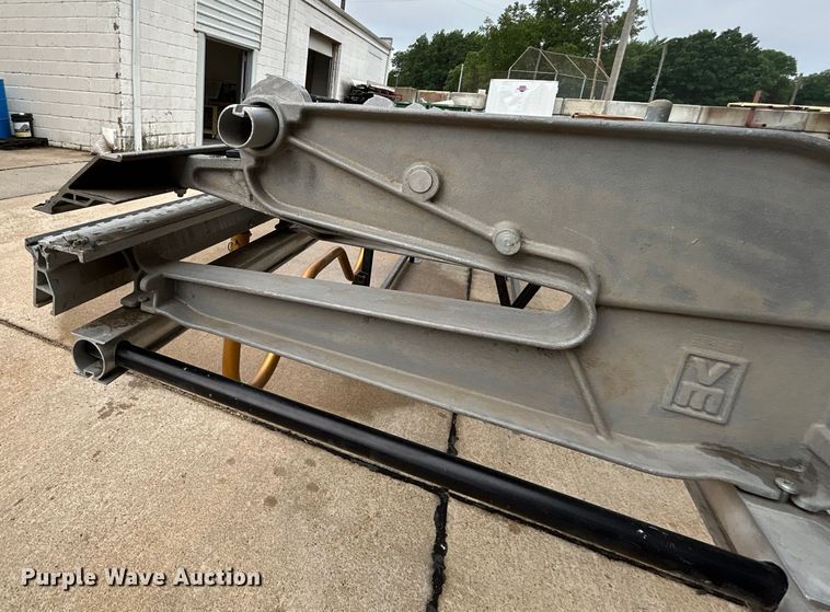 image for item DQ6806 Van Mark IM125 metal master