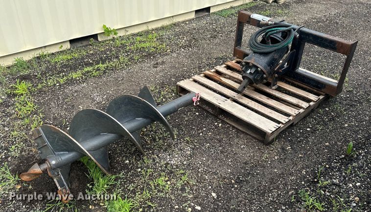 image for item DQ6807 Caterpillar  A19B skid steer auger