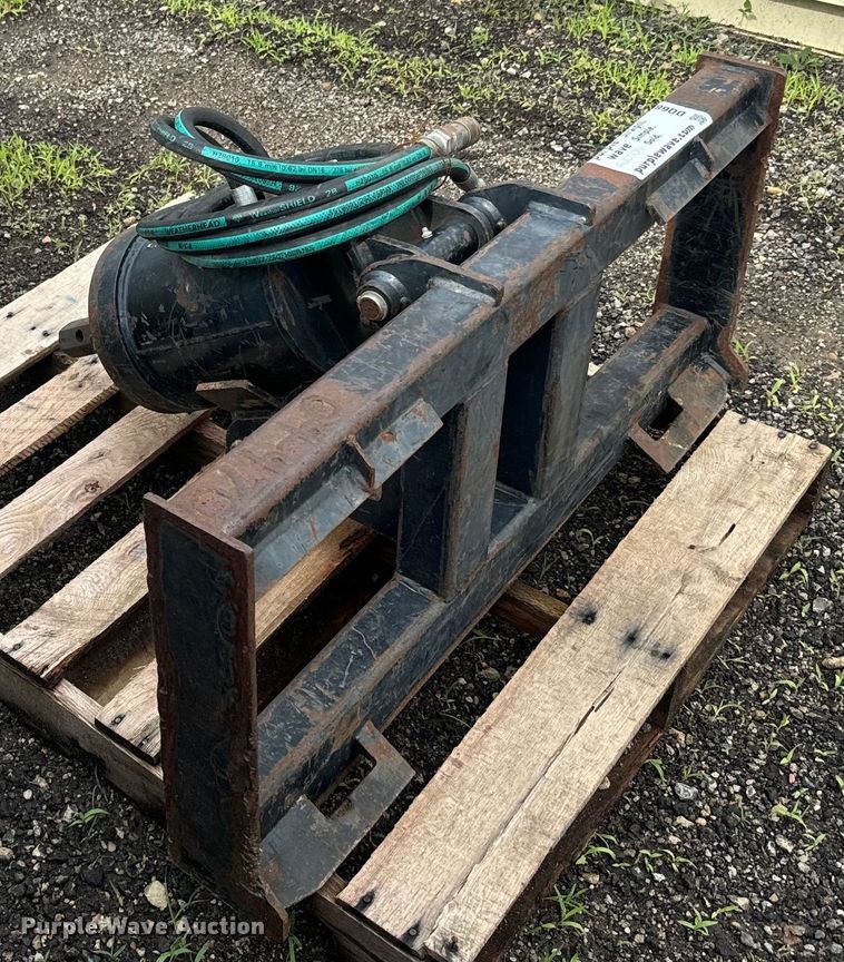 image for item DQ6807 Caterpillar  A19B skid steer auger