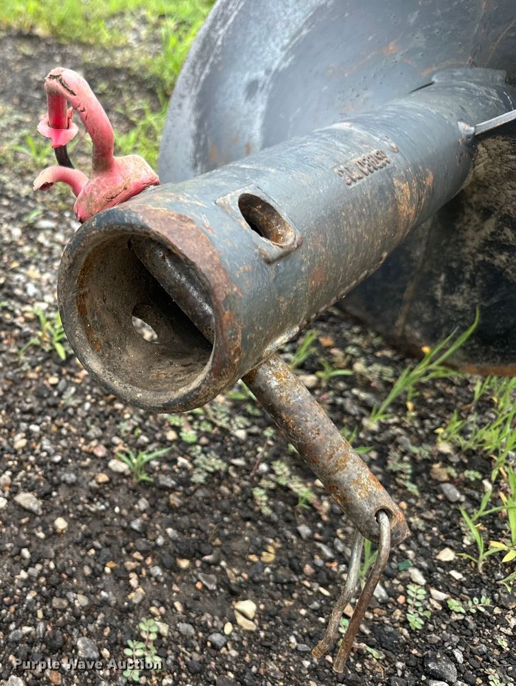 image for item DQ6807 Caterpillar  A19B skid steer auger