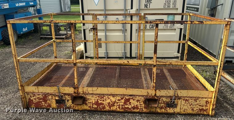 image for item DQ6808 Man basket