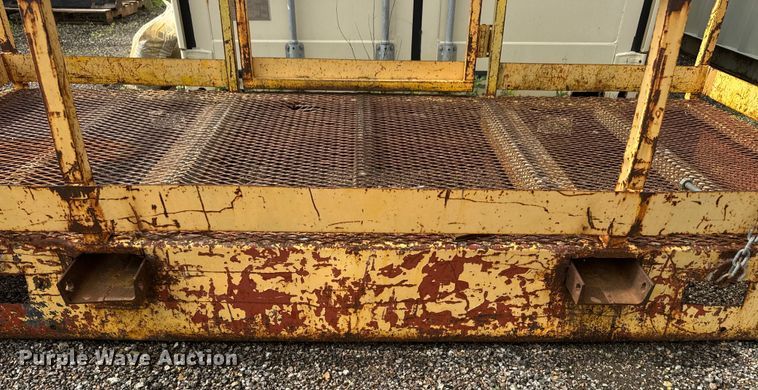 image for item DQ6808 Man basket