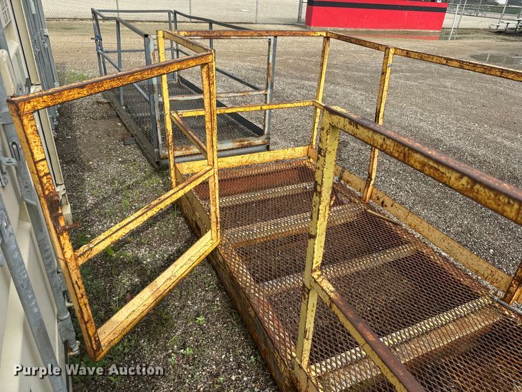 image for item DQ6808 Man basket