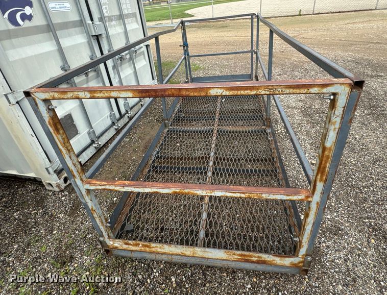 image for item DQ6809 Man basket