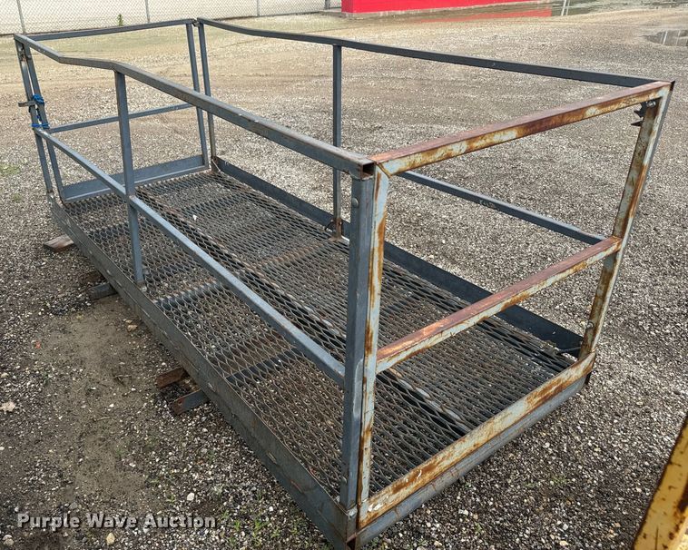 image for item DQ6809 Man basket