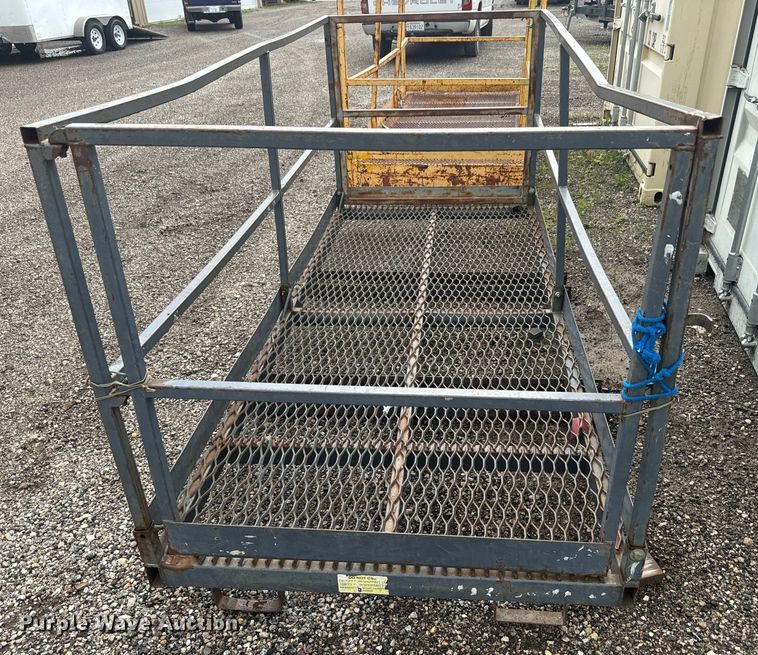 image for item DQ6809 Man basket