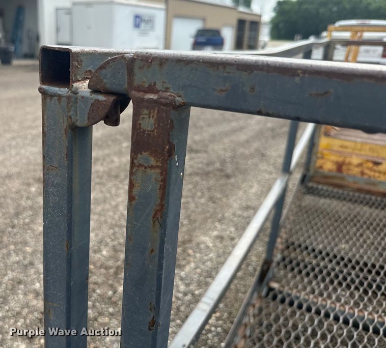 image for item DQ6809 Man basket