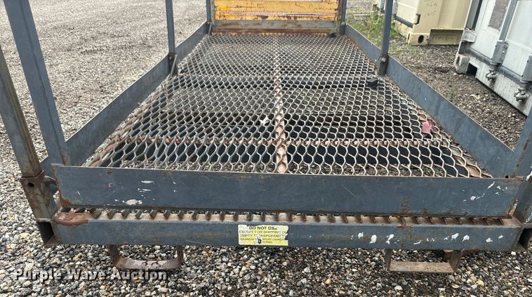 image for item DQ6809 Man basket