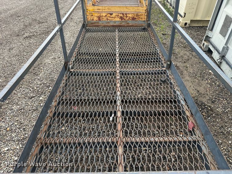 image for item DQ6809 Man basket