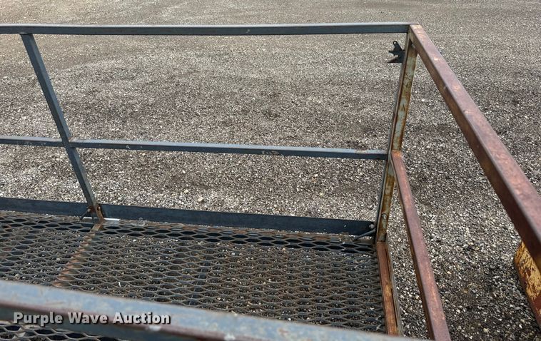 image for item DQ6809 Man basket